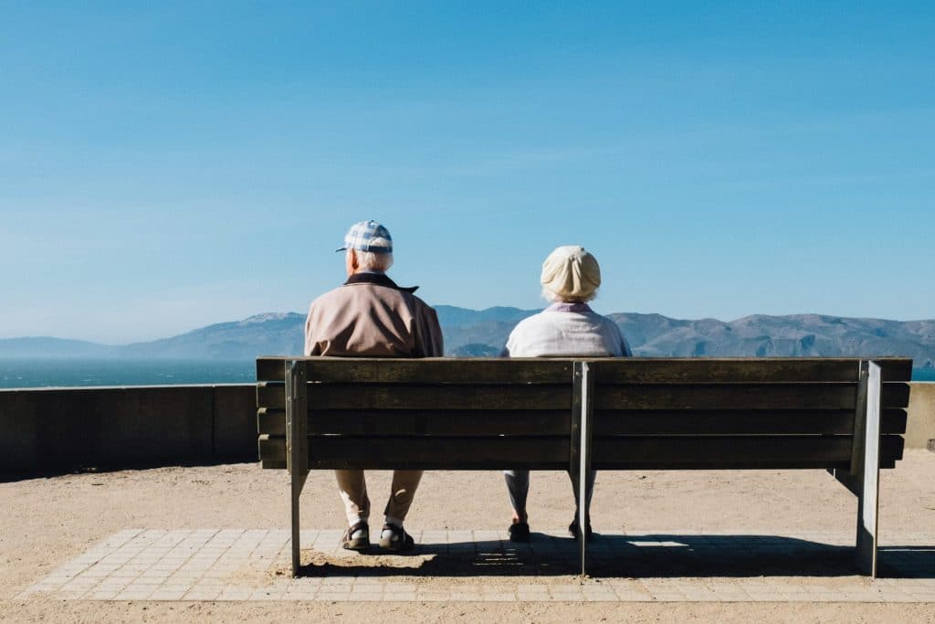 kako pomoći i poboljšati život starijih osoba?