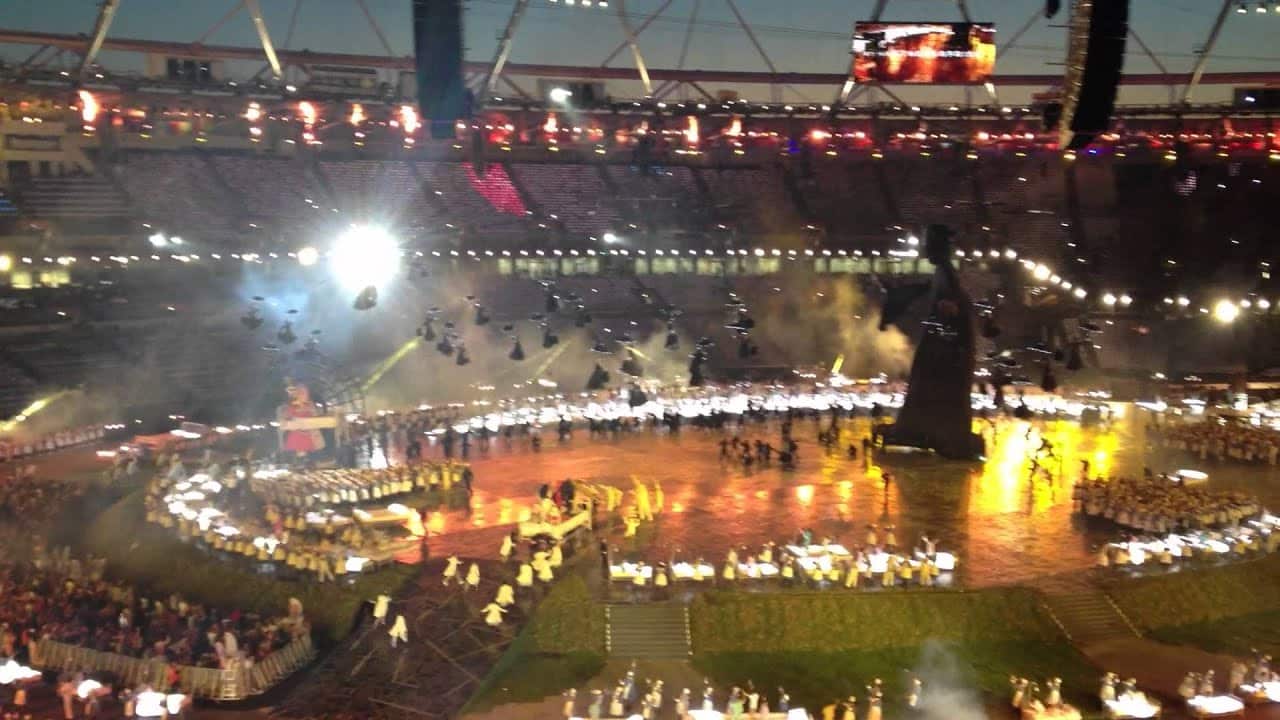 Video Thumbnail: Rehersal of Olympic Opening in London 2012 - Many Mary Poppins Flying Through the Air